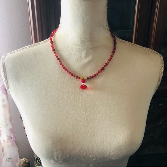 Handcrafted repurpose carnelian glass faceted crystal beaded necklace - Picture 4 of 10